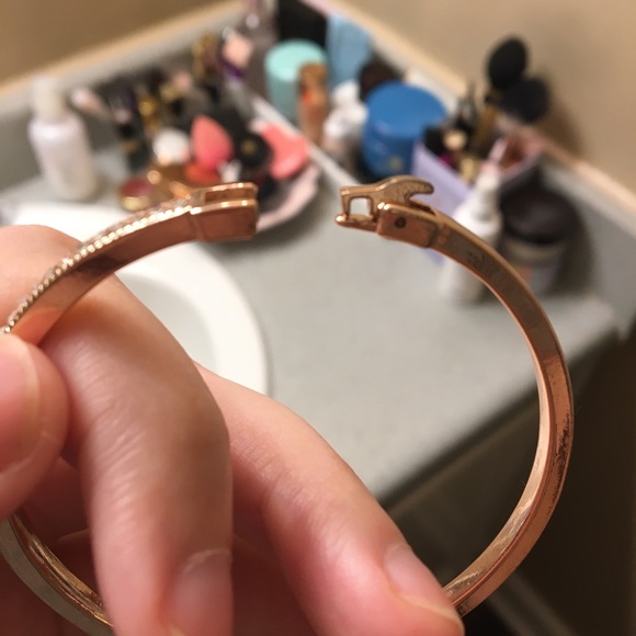 Bracelet bundle! 💕 - Picture 4 of 4